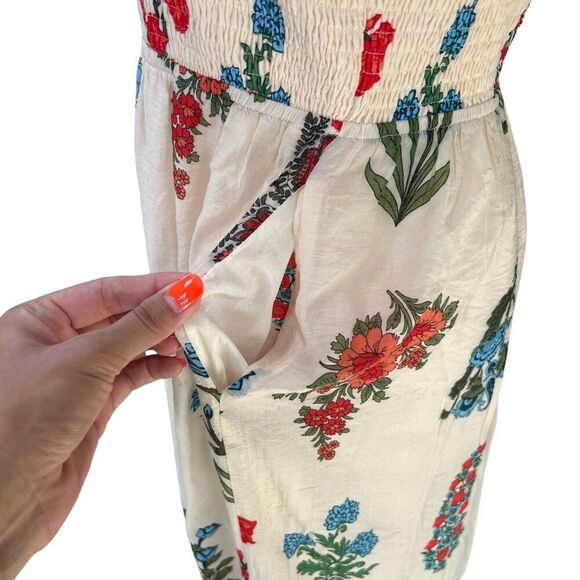 THML NWT Floral Smocked Midi Dress With Ruffle Sleeves Size Large - Picture 7 of 11